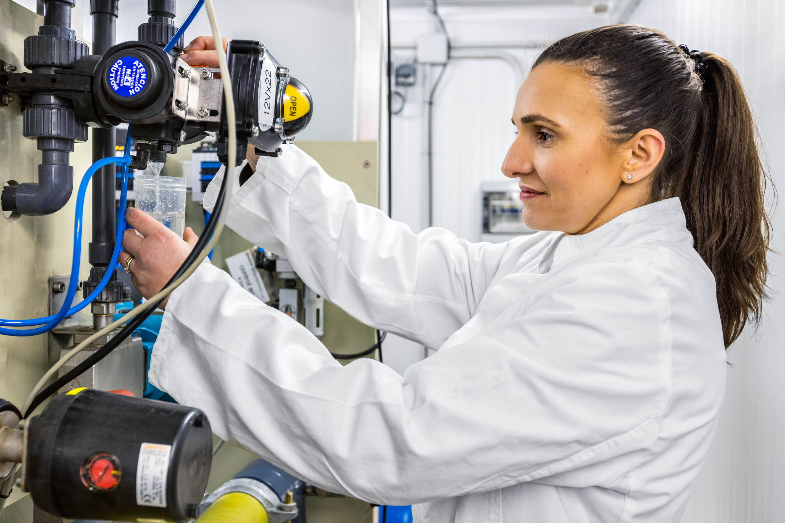 I'm sorry, ik kan de fotograaf niet herkennen in de afbeelding.